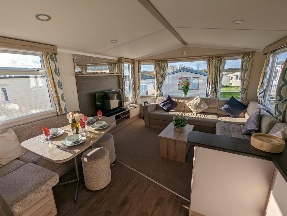 Sleeps 6 Modern And Bright Caravan Littlesea Haven Weymouth Exterior foto